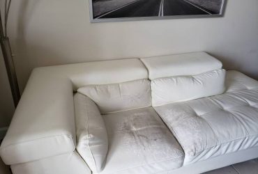Free couch (Miramar)