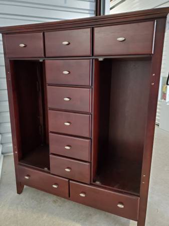 Free Large Dresser (Forney)