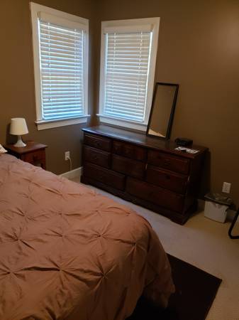 $600 / 116ft2 – *ROOM FOR RENT* – RAL (New Hope Rd and New Bern Ave)
