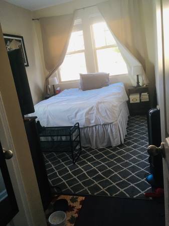 $597 / 702ft2 – Beautiful Room for Rent – $597/ month (RTP / SE Durham) (Durham)