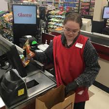 Cashiers All Shifts Part and Full Time (RALEIGH, NC)