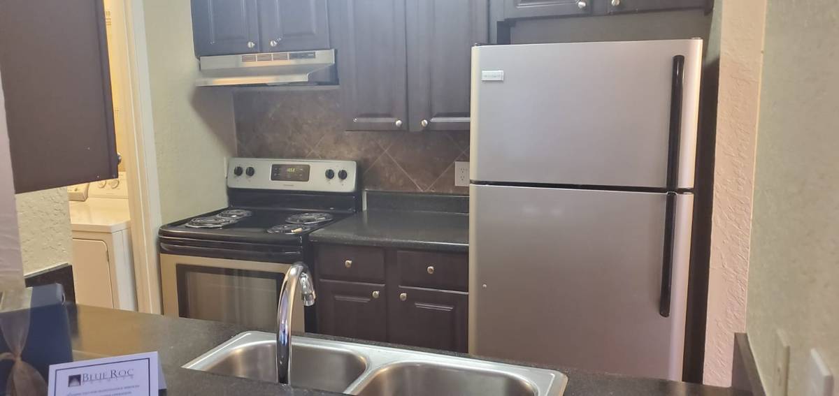 $999 / 1br – 657ft2 – This one bedroom is at $999