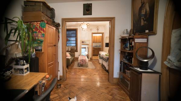 $1500 / 2500ft2 – large room with personal outdoor space (Williamsburg)