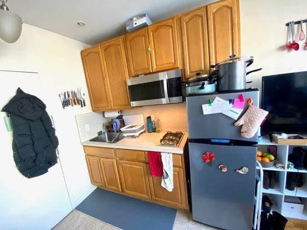 $1895 / 1br – *SEXY* GUT RENO 1 BED PRIME!! STEPS TO BARCLAYS!!!