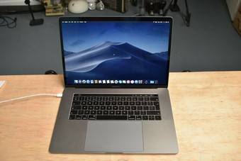 15" MacBook – Excellent condition and 64GB storage! – $500 (orlando)
