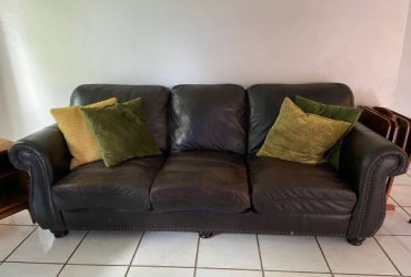 Brown leather sofa (Palm harbor)