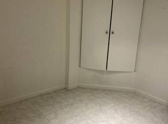 $750 HOUSE/ROOM SHARE AVAILABLE FOR WOMAN!!!!!! (Astoria)