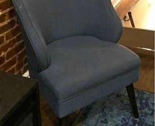 Free Accent Chair (Blue) (Long Island City)
