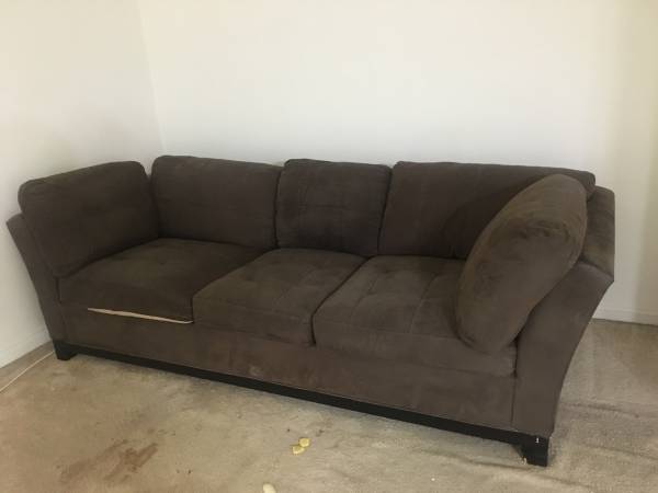 Couch (Mt vernon)