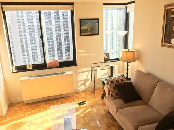 $1490 Bedroom with water view, furnished (Battery Park)