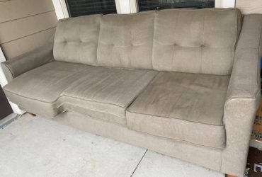 Couch for free (Energy Corridor, Houston)