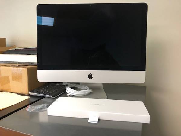 Apple Computers- New – $900 (Jacksonville)
