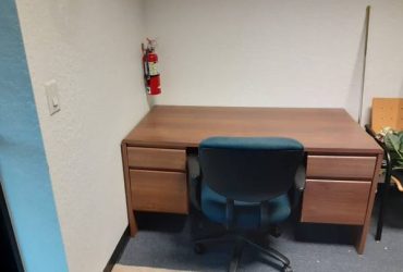 Free 4 drawer desk and Chair