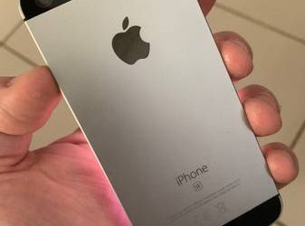 iPhone SE 32gb Factory Unlocked Space Gray Like New – $125 (Coral Gables)