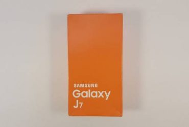 Unlocked Galaxy J7 Pro Black – $175 (Clermont)