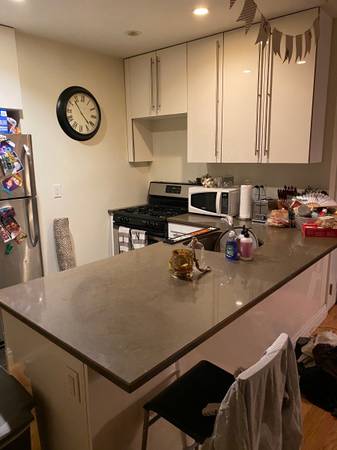 $1400 / 1000ft2 – Available NOW 1 BR in large 2BR 1 BA (Upper East Side)