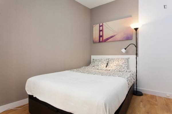 $370 Modern Furnished bed with personal bath 4 rent Asking low ._!!