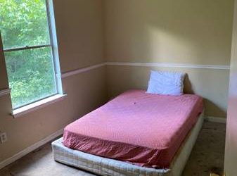 $150 Room for rent (College park)