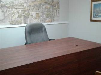 FREE Large executive Desk (ST PETERSBURG)