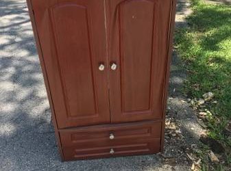 Free to pick up – Arbor Park Dr / Hibiscus Ave (Winter Park)