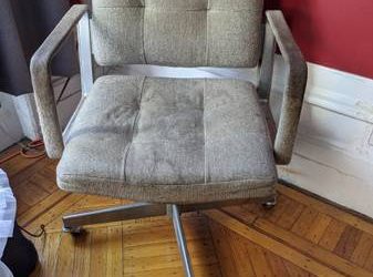 Office chair, SUPER solid (Harlem / Morningside)