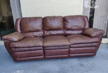 Free Furniture Sofa (Miami)
