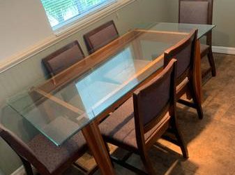 Furniture looking for a home (Enclave @ Sabel Pointe)