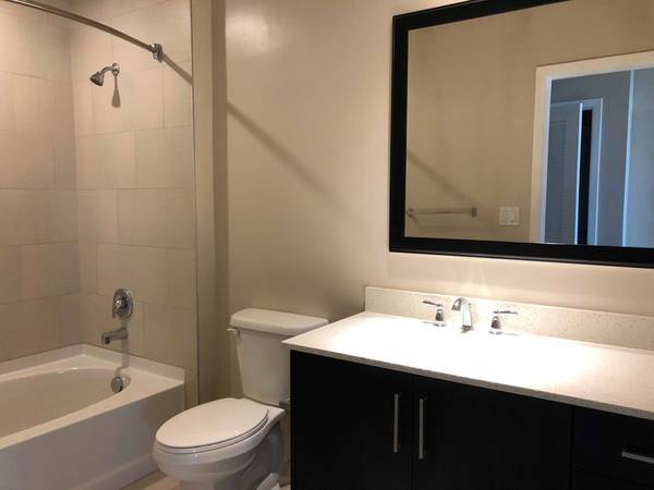 $1410 / 450ft2 – *Brickell Miami* Great STUDIO Only $500 Deposit Quick Approval (Brickell)