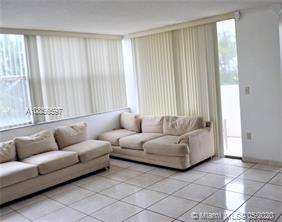 $1649 / 2br – 1222ft2 – Unbelievable and rarely available corner unit for Lease (# North Miami 33179)