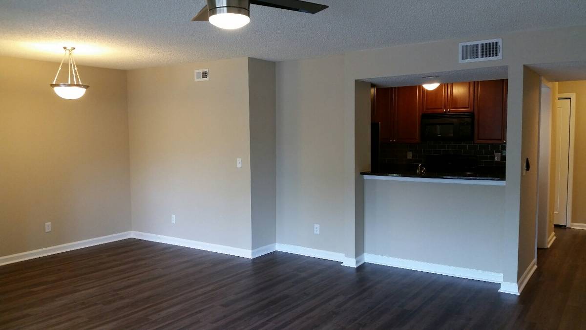 $1560 / 2br – 1241ft2 – 2×2 with a view? We have it! Call for details on a virtual tour today! (clearwater)