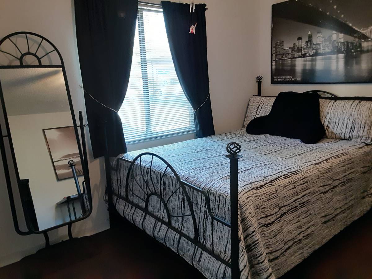 $750 Room For Rent $750 Per Month (Countryside)