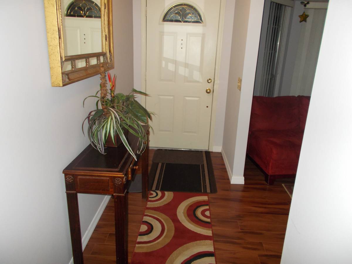 $650 Furnished ROOM WITH BATH , CLEAN (MANDARIN)