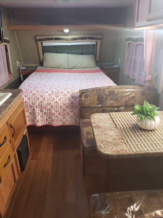 Rento habitación independiente $600