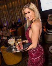 Cocktail Waitresses GIRLS WANTED (NY)