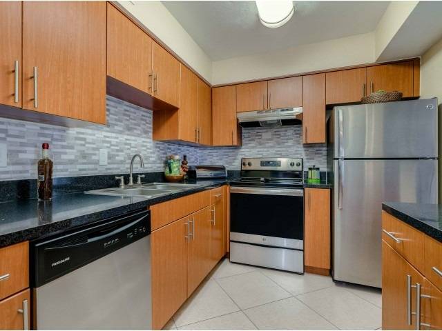 $1015 / 1br – 695ft2 – Picnic Area, Bike Racks, Pet Friendly (conditions may apply)