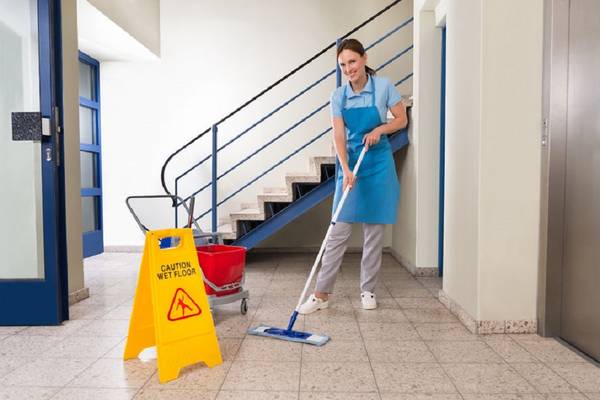 SE BUSCA PERSONAL DE LIMPIEZA – JANITORIAL CLEANER WANTED (MIAMI BEACH)