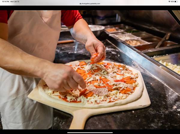 Hiring EXPERIENCED NY style Pizza makers (Winter Park)
