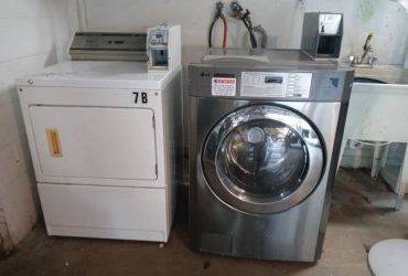 Washer and drier. Pick it Monday before 4pm (South Orlando Near The Ritz Carlton Hotel)
