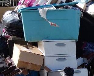 Free mattresses, toys, bedding, small furniture etc (Hollywood)