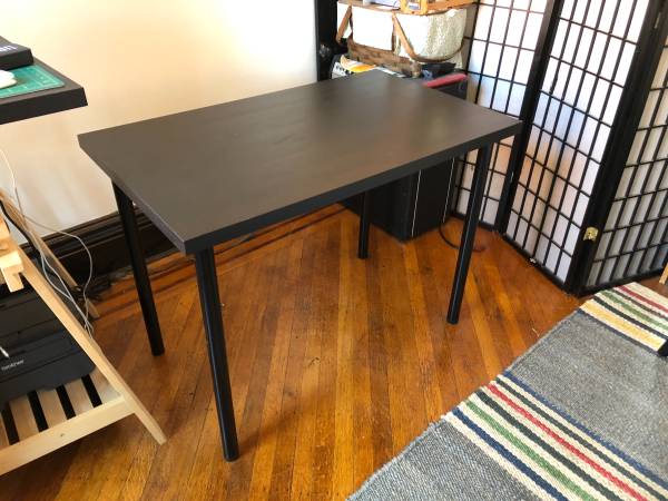 Free Table (Bed-Stuy)  NY