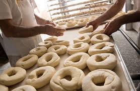 Looking for Donut Maker/ Bakers and Decorators and Baristas (Winter Park)