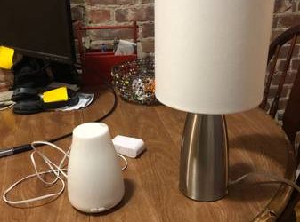 Free – touch lamp and diffuser (Greenpoint)
