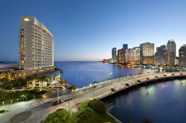HOUSEKEEPING POSITIONS for 5-Star Hotel (Brickell, Miami)