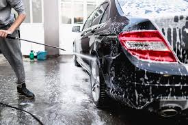 Car wash attendants needed
