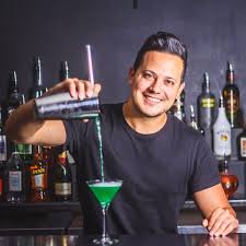 Hiring line servers, bartenders & dishwasher @ Artisan's Table (Downtown Orlando)