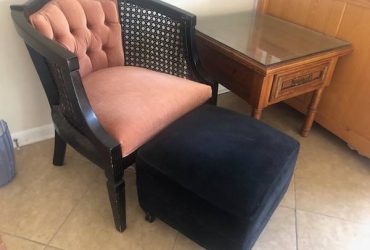 FREE FURNITURE IN GOOD CONDITION (FT LAUDERDALE)