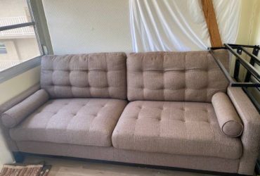 Free couch (Boynton Beach)