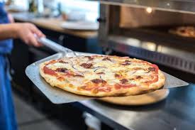 $ NOW HIRING PIZZA MAKERS AND COOKS $ (Broward County)