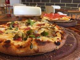 Experienced Pizza Maker – COMPETITIVE WAGES (Downtown Orlando)