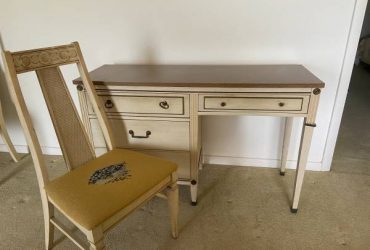 Desk and chair (Delray Beach)